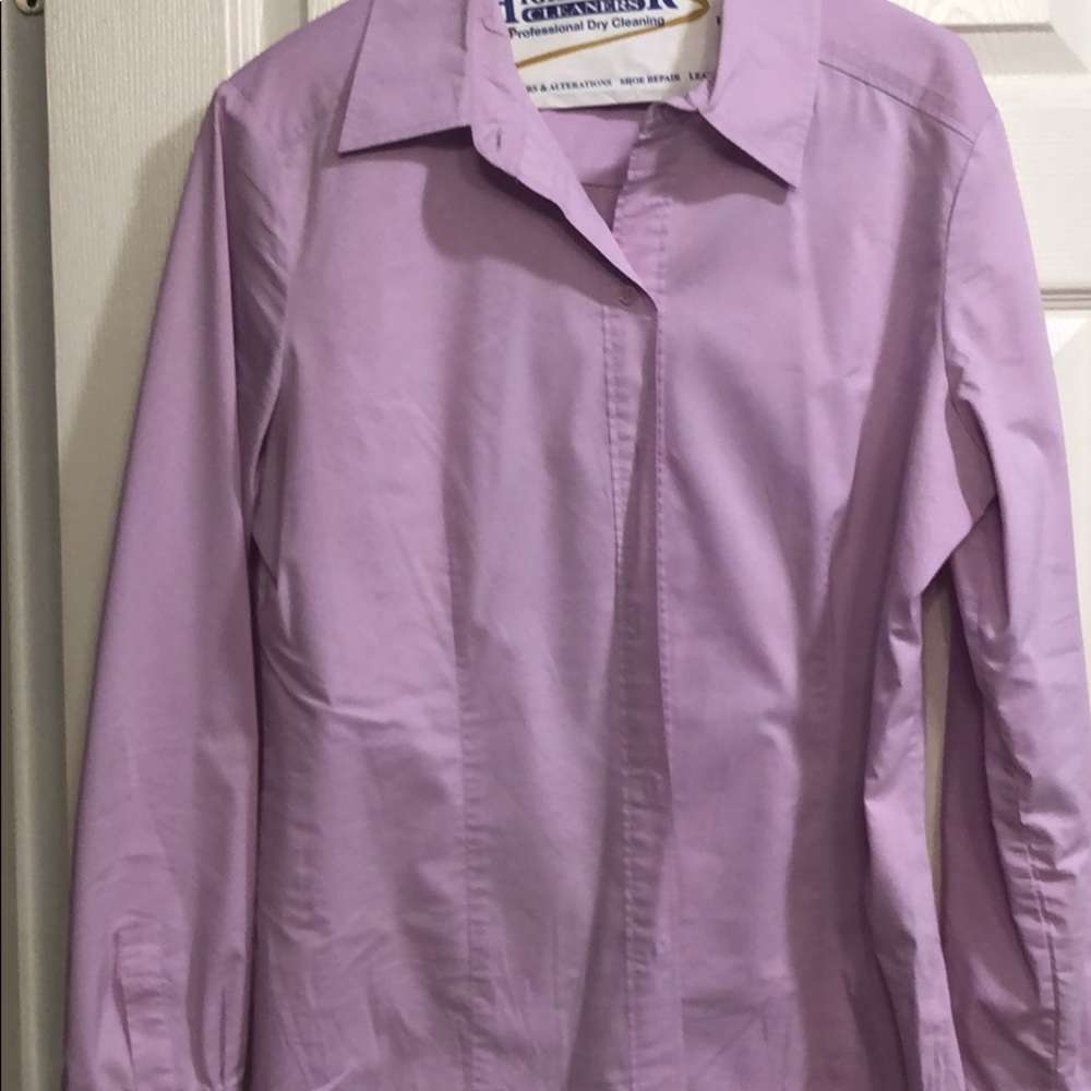Woman’s NY&co button down shirt